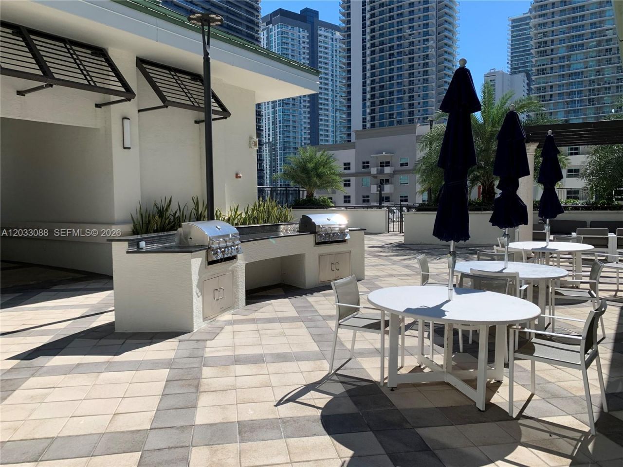 999 SW 1st Ave , Unit 2404, Miami, FL 33130 Photo