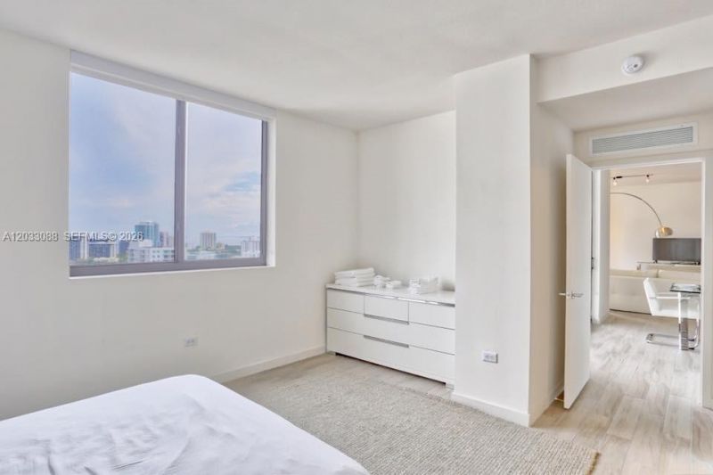 999 SW 1st Ave , Unit 2404, Miami, FL 33130 Photo
