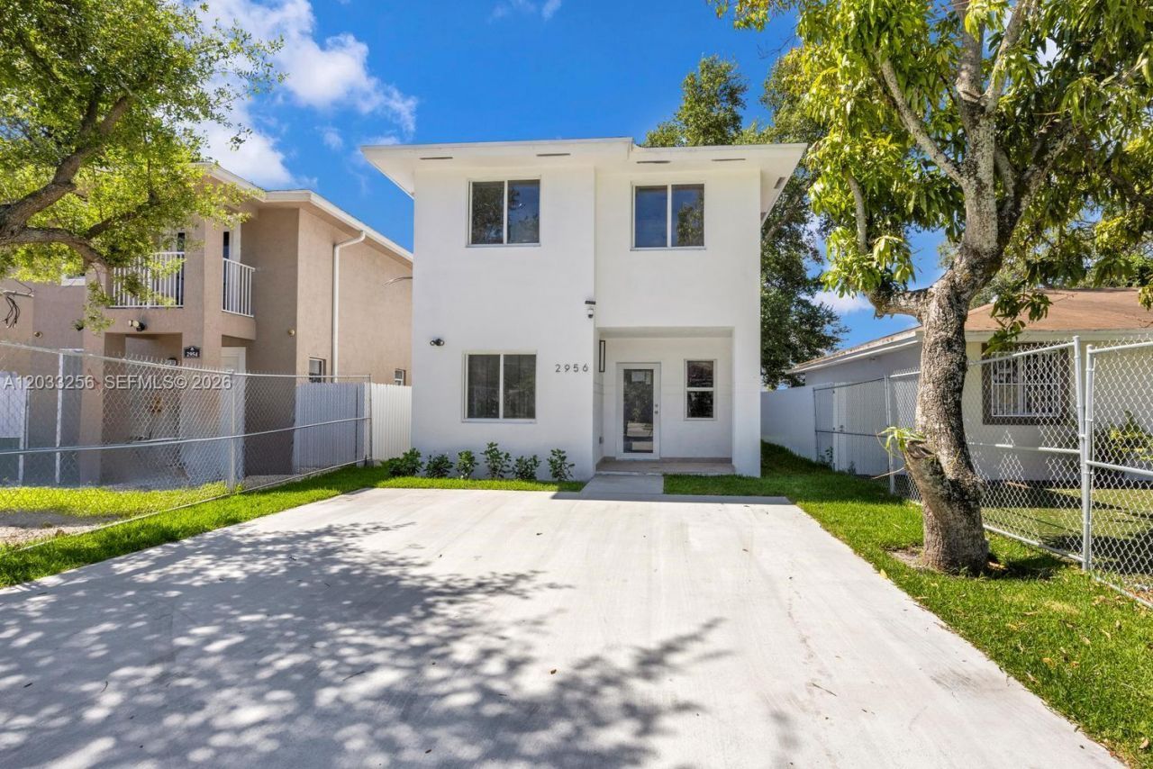 2780 NW 44th St , Miami, FL 33142 Photo