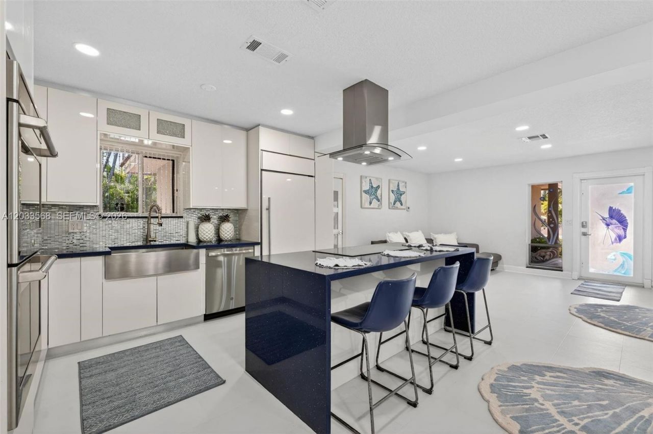 317 S Riverside Dr, Pompano Beach, FL 33062 Photo
