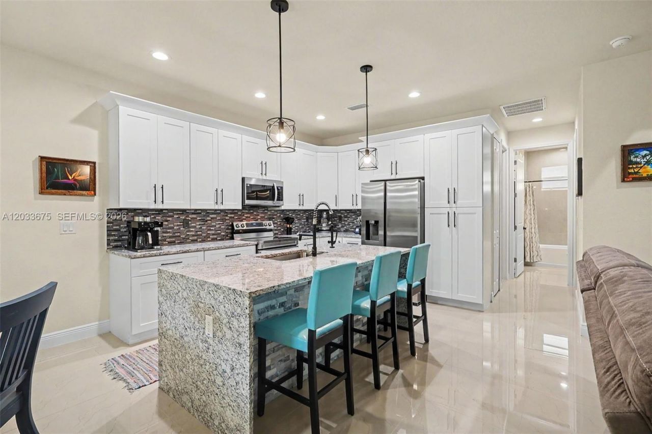 190 Hendry St , La Belle, FL 33935 Photo