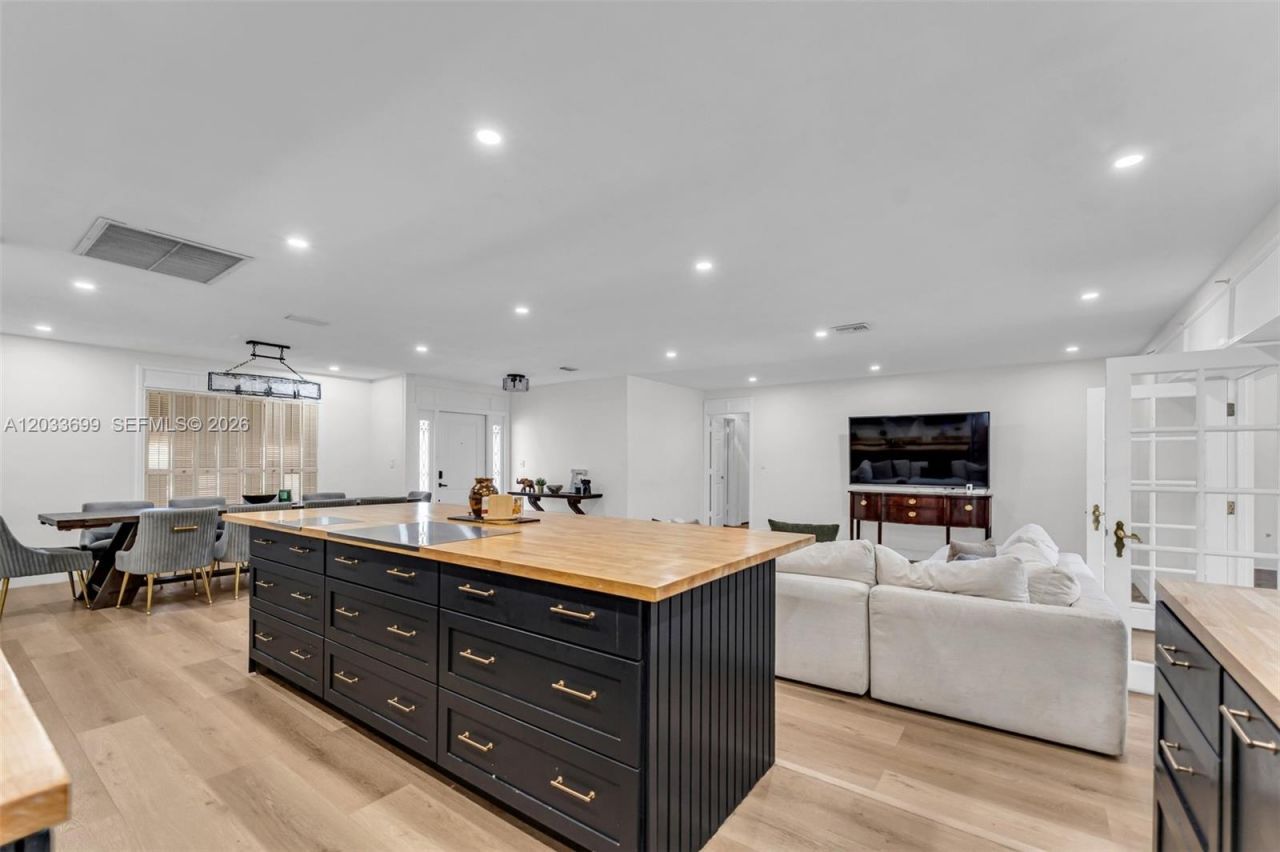 680 El Dorado Pkwy , Plantation, FL 33317 Photo