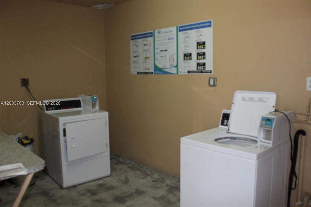 6780 W 2nd Ct, Unit 401, Hialeah, FL 33012 Photo