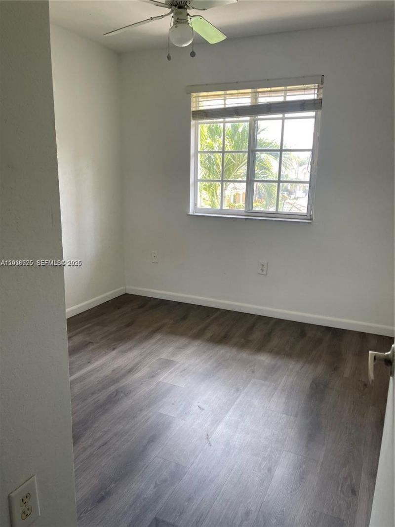 2066 NE 167th St , Unit 3-108, North Miami Beach, FL 33162 Photo