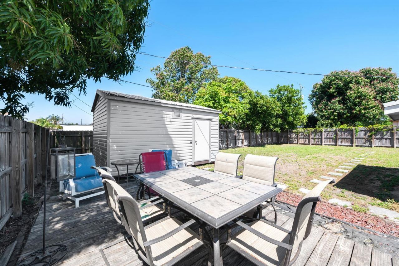 611 NW 18th Court , Pompano Beach, FL 33060 Photo