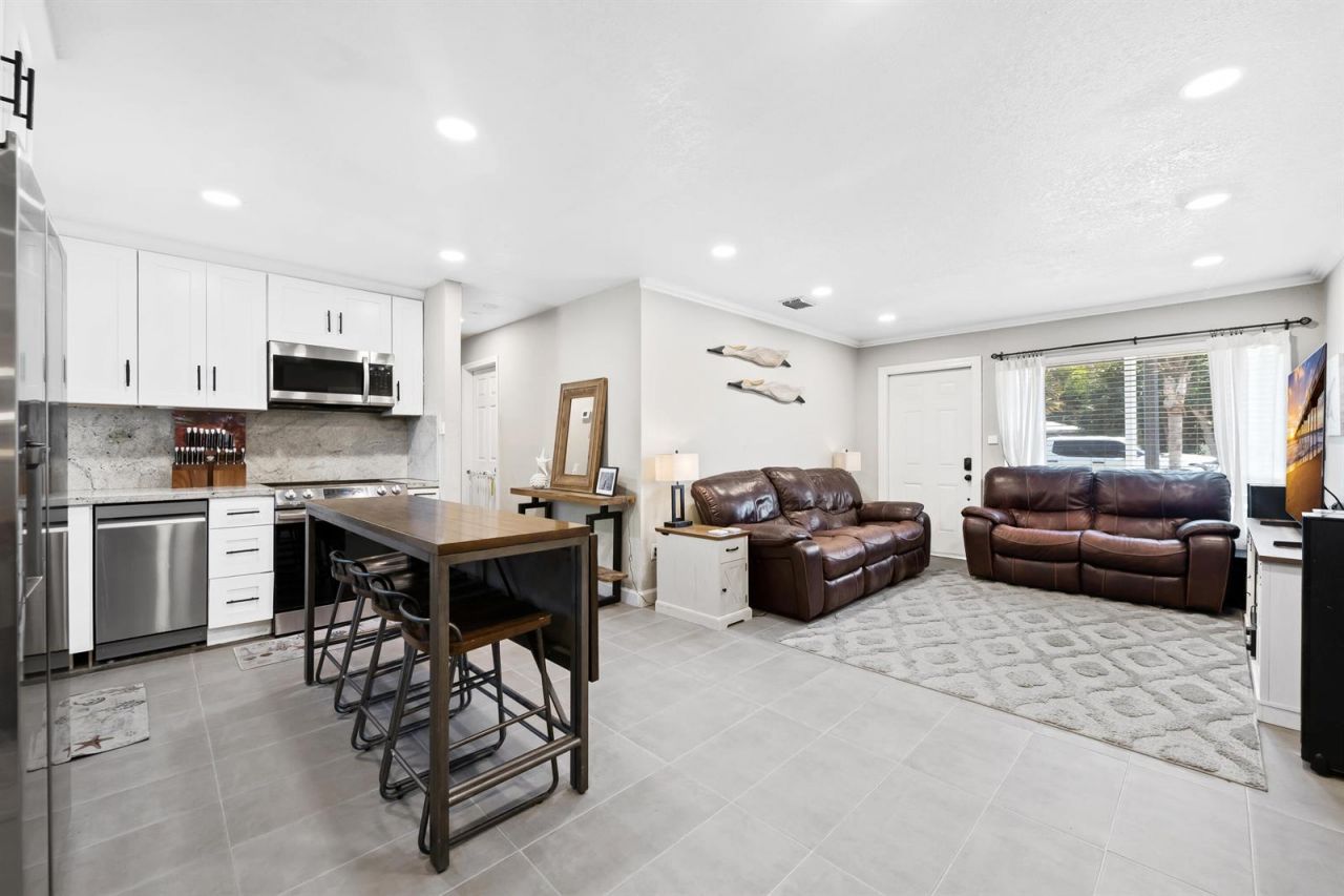 611 NW 18th Court , Pompano Beach, FL 33060 Photo
