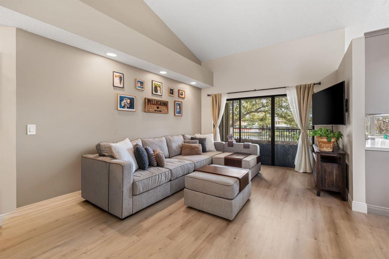 3006 Black Oak Court , Unit 3006, Boynton Beach, FL 33436 Photo