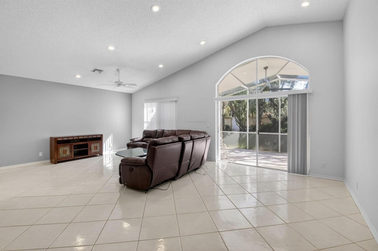 9820 Lemonwood Drive , Boynton Beach, FL 33437 Photo