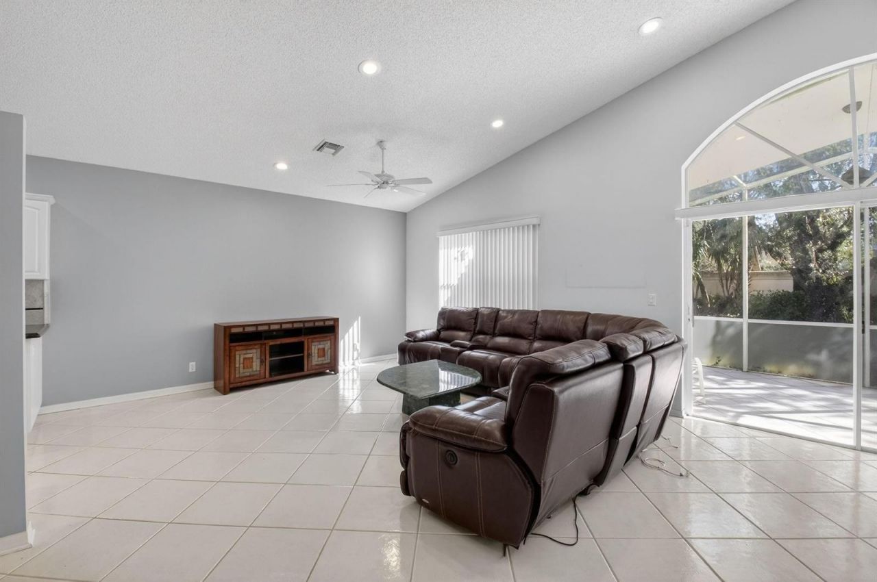 9820 Lemonwood Drive , Boynton Beach, FL 33437 Photo