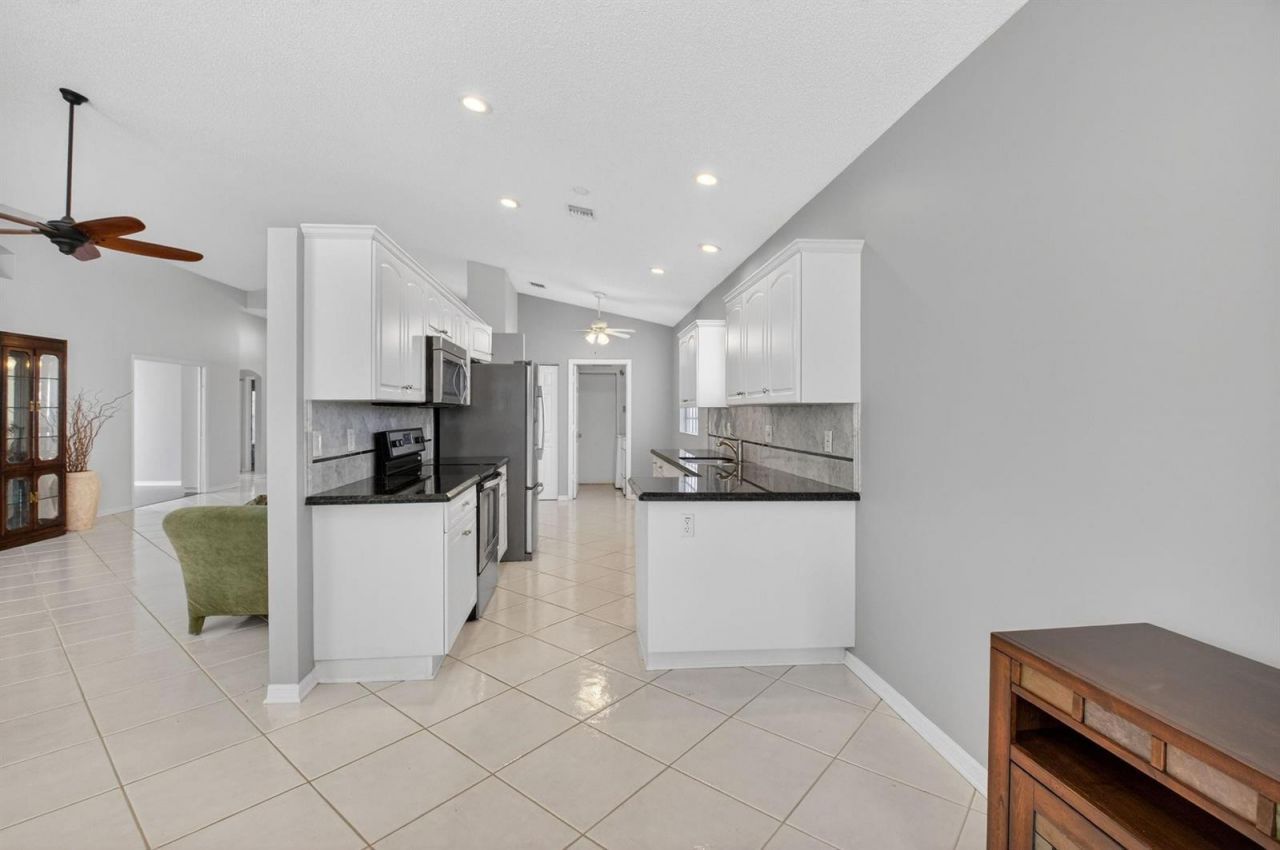 9820 Lemonwood Drive , Boynton Beach, FL 33437 Photo