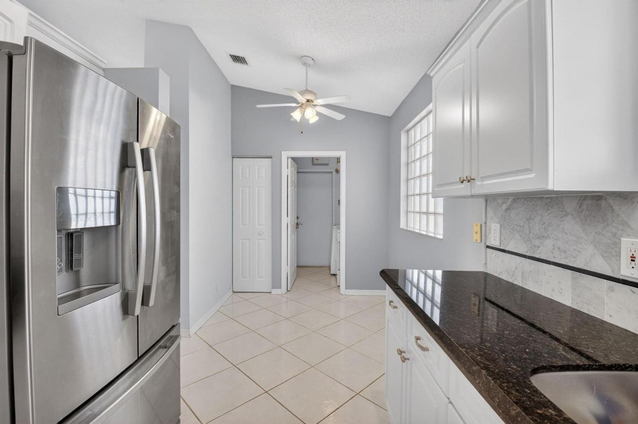 9820 Lemonwood Drive , Boynton Beach, FL 33437 Photo