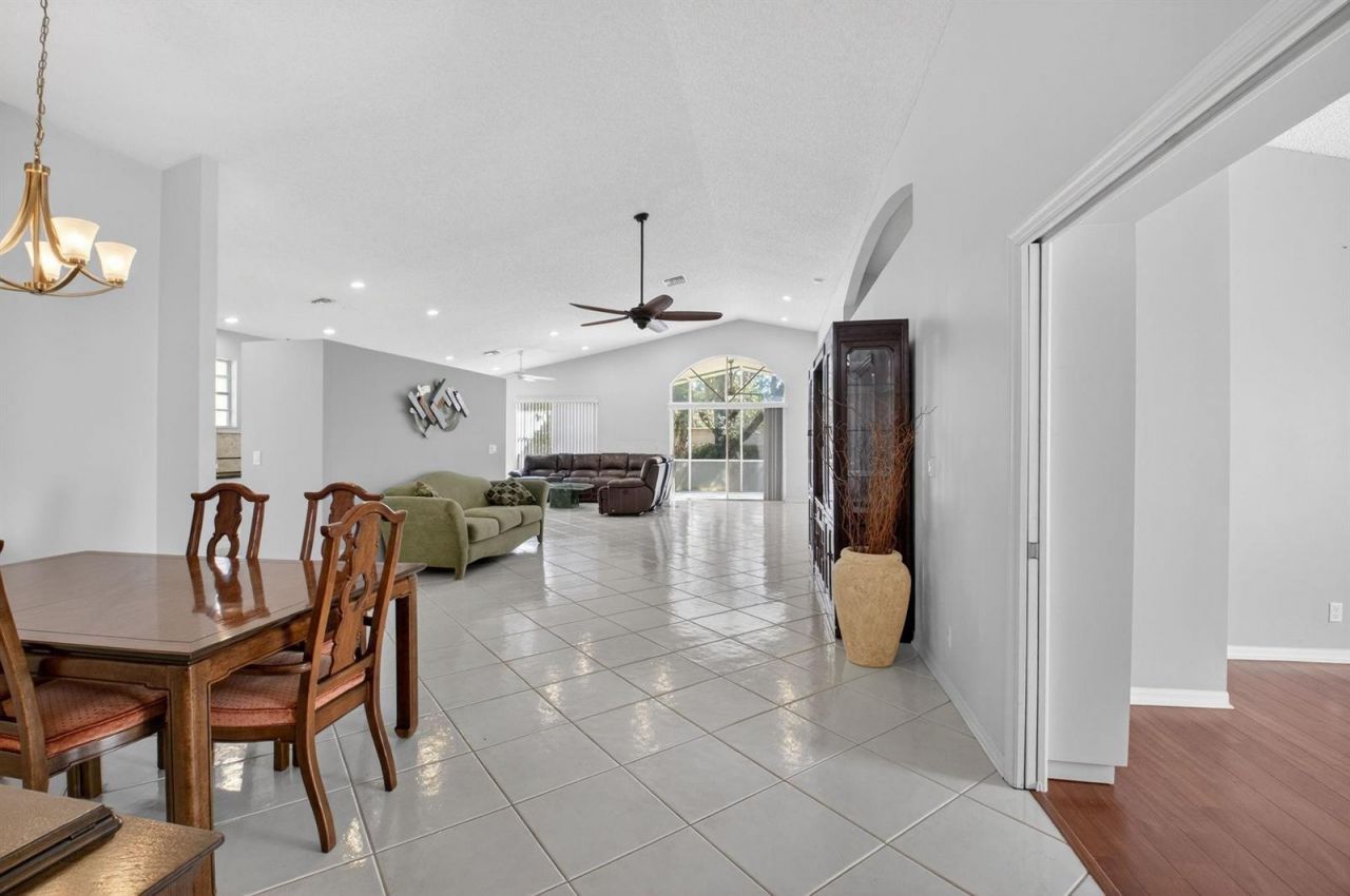 9820 Lemonwood Drive , Boynton Beach, FL 33437 Photo
