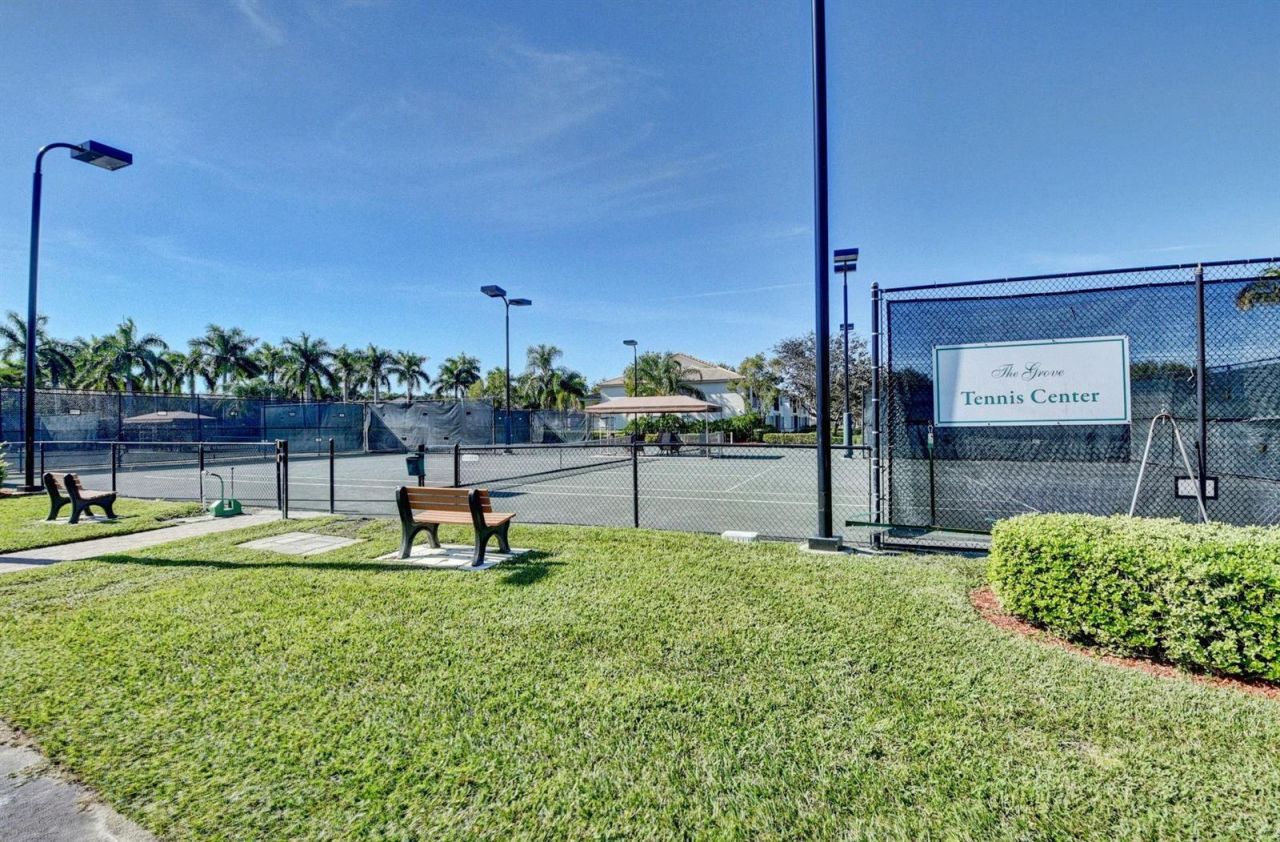 9820 Lemonwood Drive , Boynton Beach, FL 33437 Photo