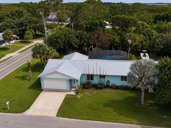 1695 Angel Avenue , Merritt Island, FL 32952