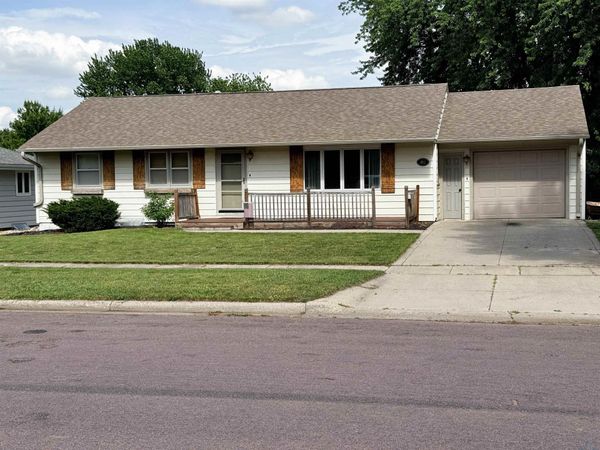 1012 S Marshall, Rock Rapids, IA 51246