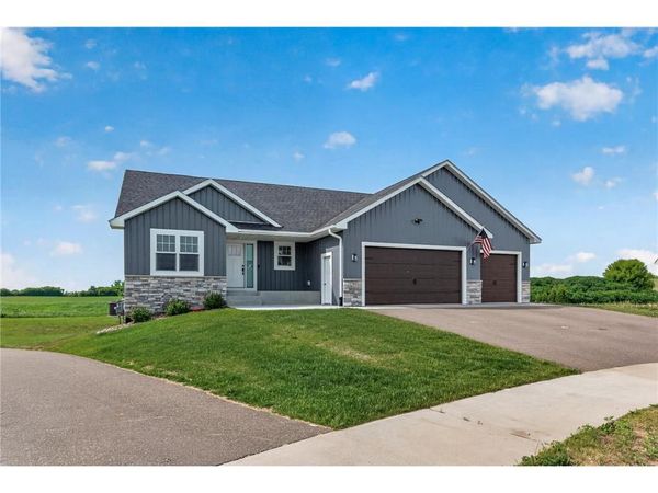 1781 Otter Way, New Richmond, WI 54017