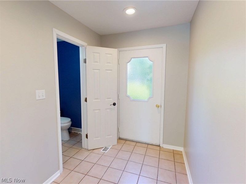 824 S Chillicothe Road , Unit 14, Aurora, OH 44202 Photo 2