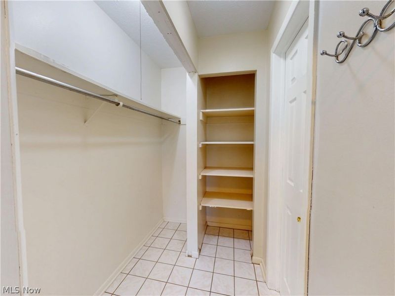 824 S Chillicothe Road , Unit 14, Aurora, OH 44202 Photo 27