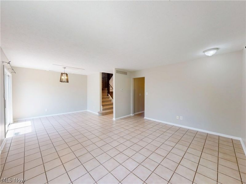 824 S Chillicothe Road , Unit 14, Aurora, OH 44202 Photo 6