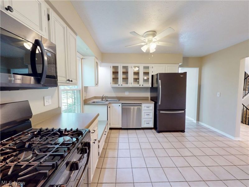 824 S Chillicothe Road , Unit 14, Aurora, OH 44202 Photo 9