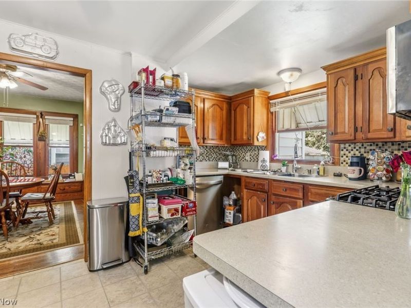 915 Clarendon Avenue NW, Canton, OH 44708 Photo 11