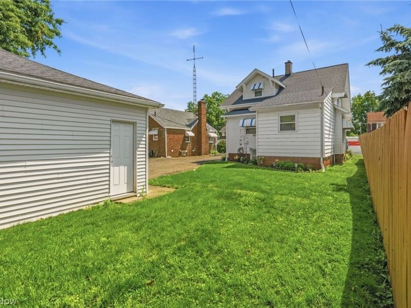915 Clarendon Avenue NW, Canton, OH 44708 Photo 21