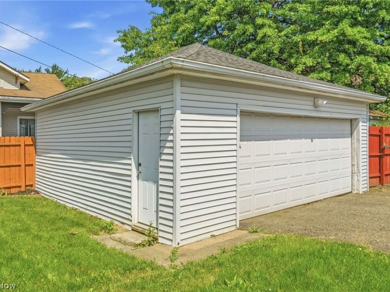 915 Clarendon Avenue NW, Canton, OH 44708 Photo 22