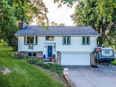 21658 JUNIPER Road, UNDERWOOD, IA 51576