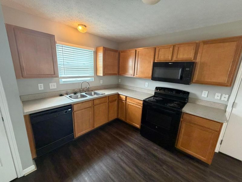 9335 Polaris Green Drive , Columbus, OH 43240 Photo 12