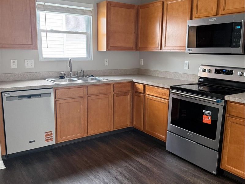 9335 Polaris Green Drive, Columbus, OH 43240 Photo 12