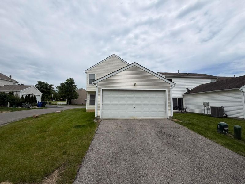 9335 Polaris Green Drive, Columbus, OH 43240 Photo 2