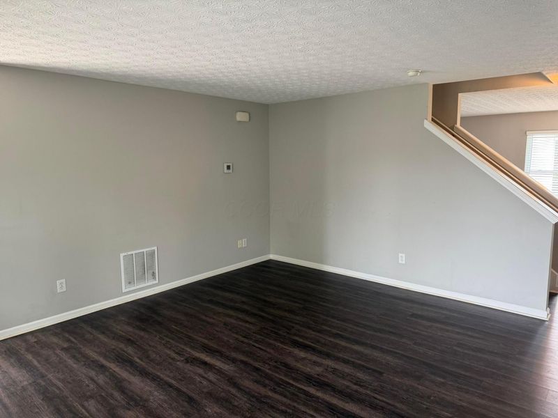 9335 Polaris Green Drive, Columbus, OH 43240 Photo 7