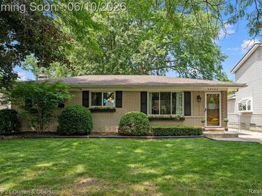 39734 Scottsdale Drive, CANTON, MI 48188