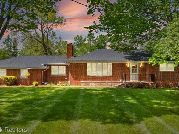 30025 Vernon Drive , Southfield, MI 48076
