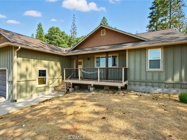 9482 Hoberg Drive S, Cobb, CA 95426
