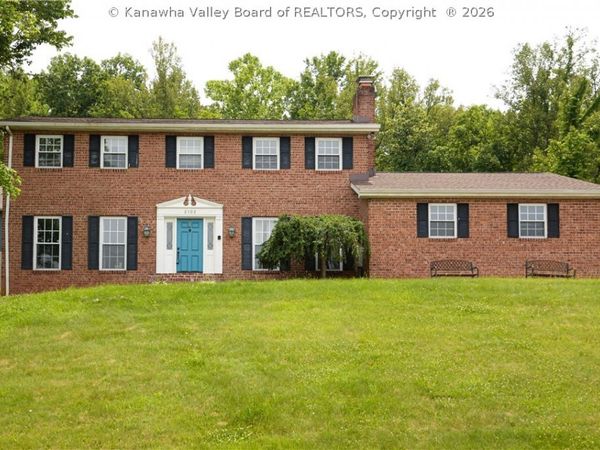 2102 Woodhill Place, St Albans, WV 25177