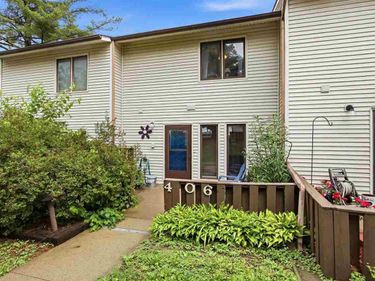 406 Hawaii Ct, Unit -, Iowa City, IA 52246