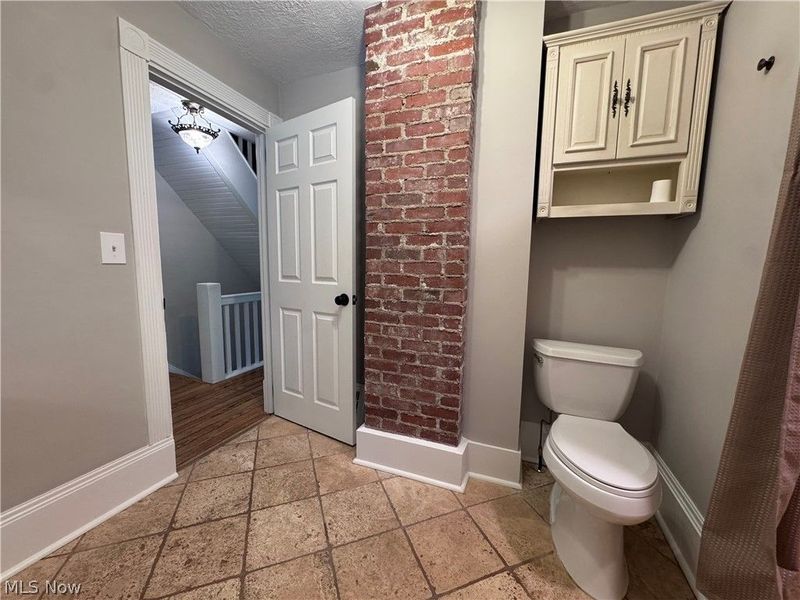 109 Moffet Avenue , Chardon, OH 44024 Photo 10