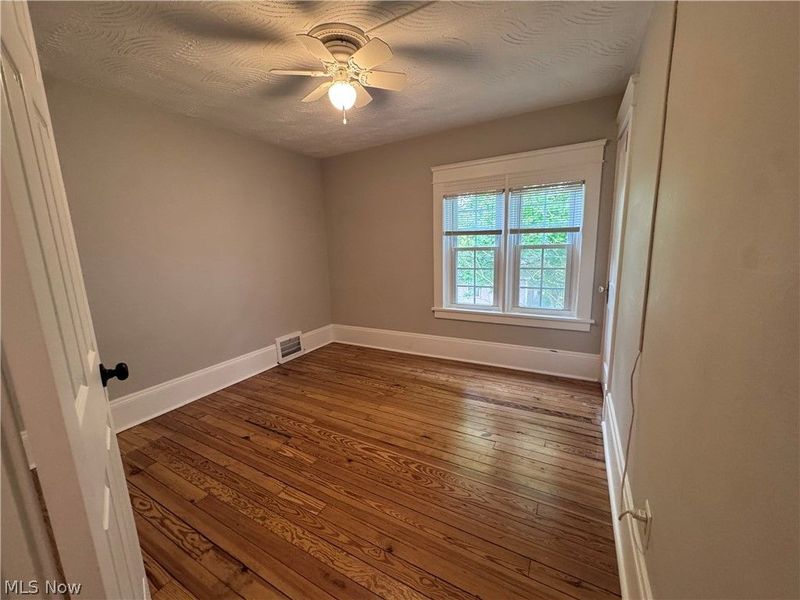109 Moffet Avenue , Chardon, OH 44024 Photo 8