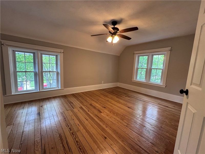 109 Moffet Avenue , Chardon, OH 44024 Photo 9