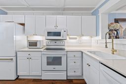 1130 Silent Harbor Court photo 4
