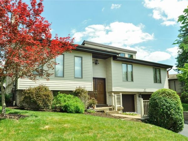 4048 Briarwood Dr., Greensburg, PA 15601