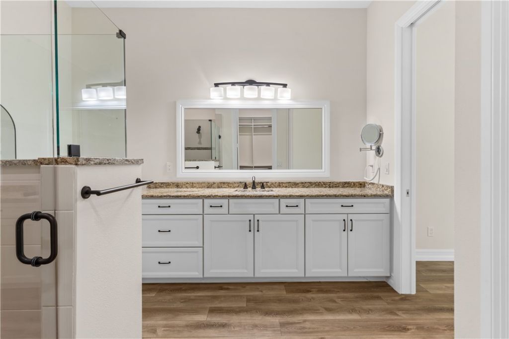2025 Bridgepointe Circle, Unit 118, Vero Beach, FL 32967 Photo