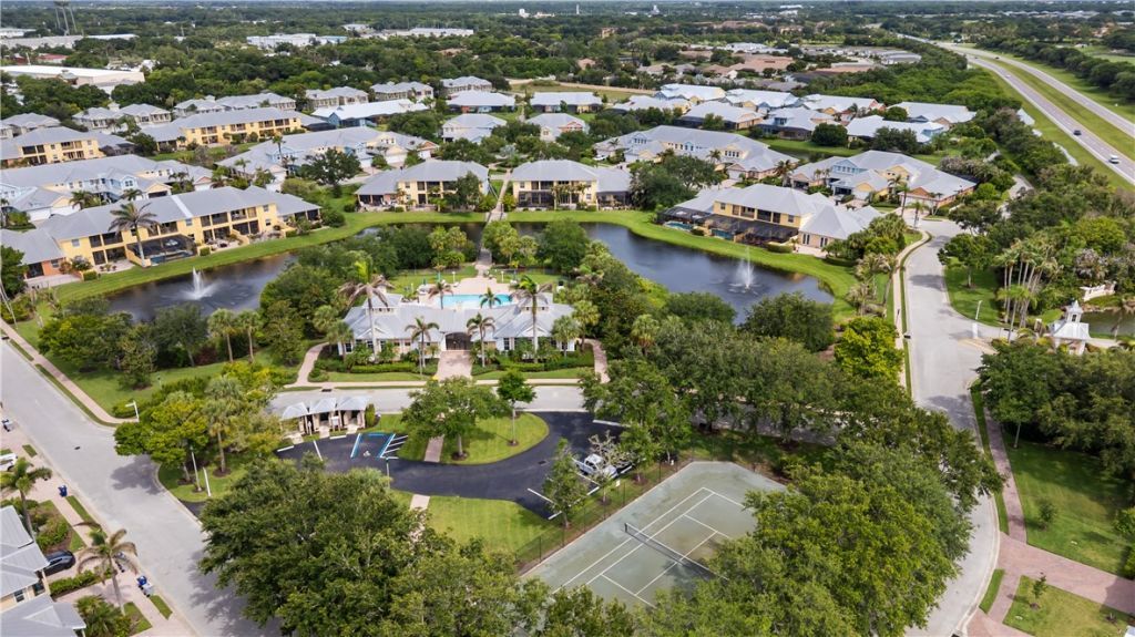 2025 Bridgepointe Circle, Unit 118, Vero Beach, FL 32967 Photo