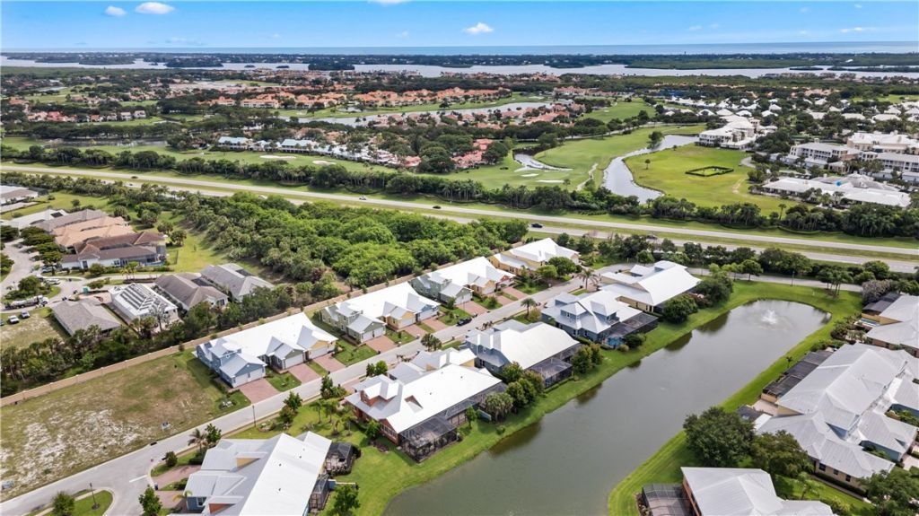 2025 Bridgepointe Circle, Unit 118, Vero Beach, FL 32967 Photo