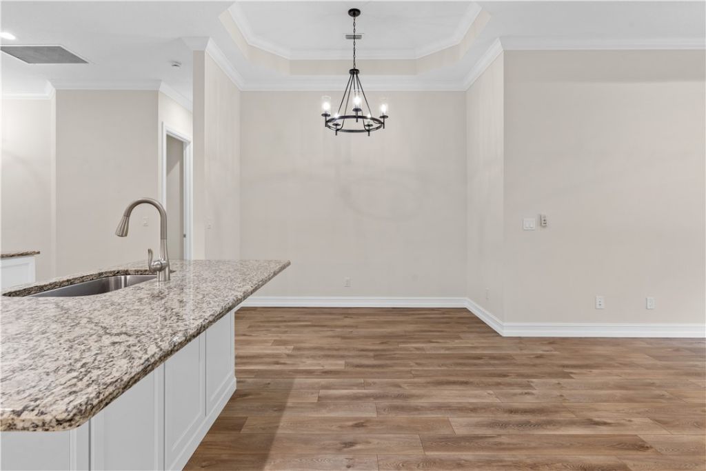 2025 Bridgepointe Circle, Unit 118, Vero Beach, FL 32967 Photo