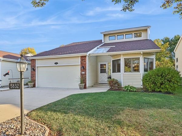 5832 Vista Drive, West Des Moines, IA 50266