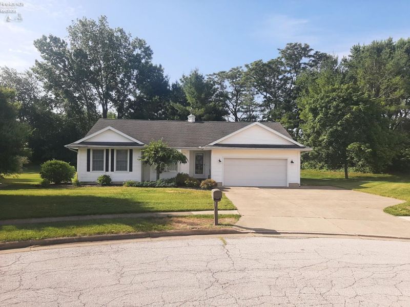 110 Roth Court, Bellevue, OH 44811 Photo 1