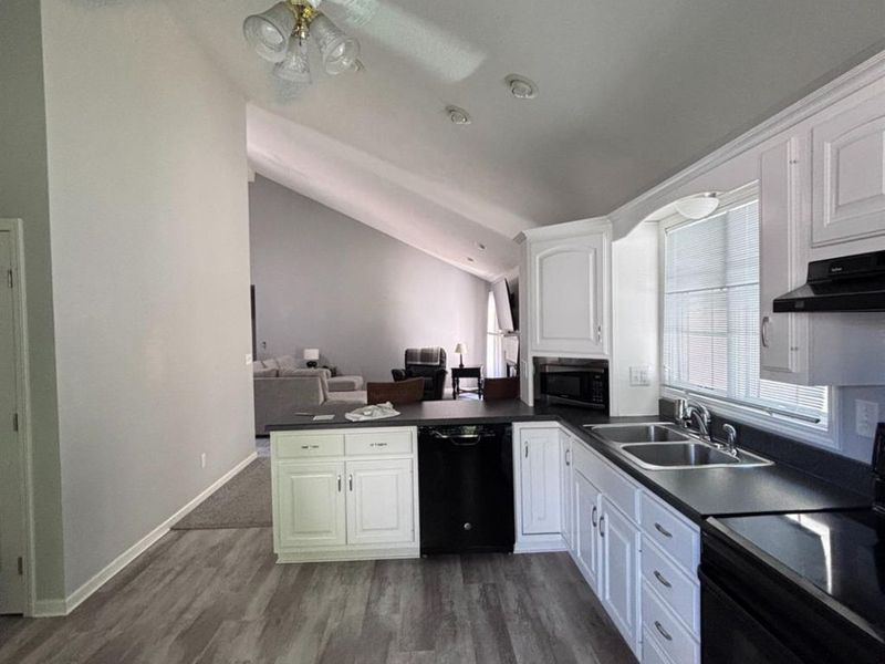 110 Roth Court, Bellevue, OH 44811 Photo 18