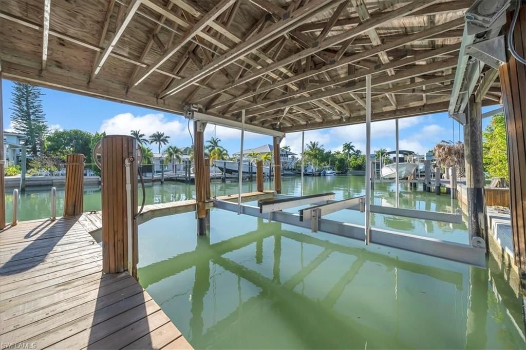 128 San Salvador St , Naples, FL 34113 Photo